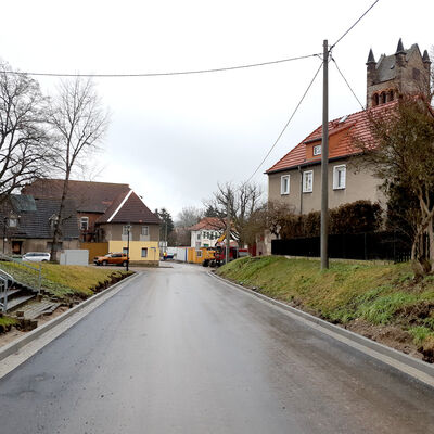 Bild vergr&ouml;&szlig;ern: Kleinkorbetha Bothfelder Stra�e neu