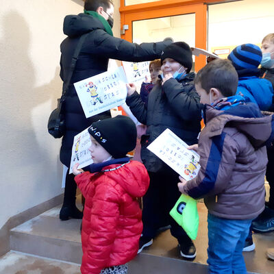 Bild vergr&ouml;&szlig;ern: Leset�ten 2022 Grundschule Langendorf