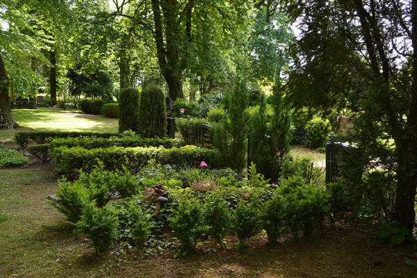 Bild vergr&ouml;&szlig;ern: Friedhof Wei�enfels