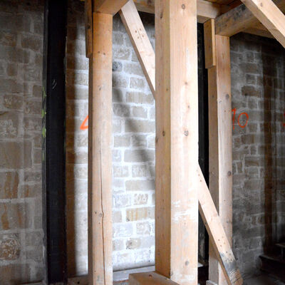 Bild vergr&ouml;&szlig;ern: N�rdlicher Westfl�gel neue Mittelwand