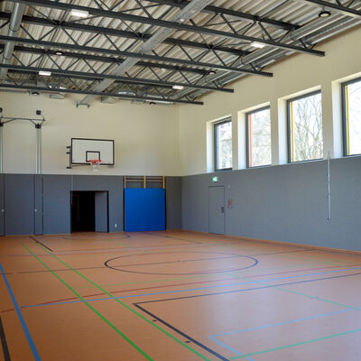 Bild vergr&ouml;&szlig;ern: Herder-Grundschule Turnhalle
