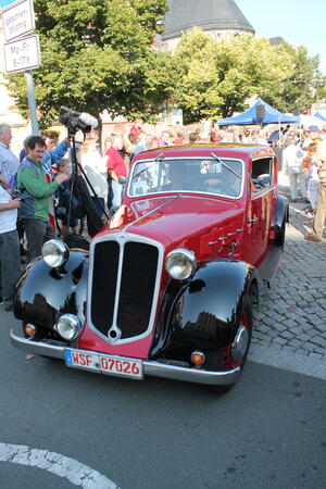 Bild vergr&ouml;&szlig;ern: Oldtimerrallye