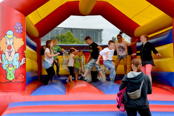 Kindertag Hüpfburg