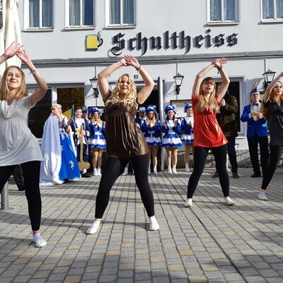 Bild vergr&ouml;&szlig;ern: Funkengarde