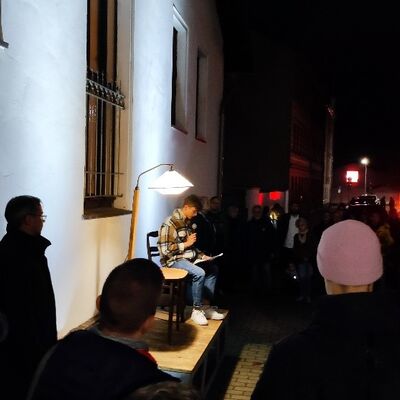 Bild vergr&ouml;&szlig;ern: Gedenken Pogrom �kowegschule