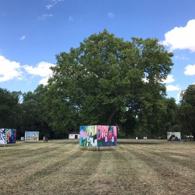 Bild vergr&ouml;&szlig;ern: 2022-07-16 Kunst an der Plakatwand Badanlagen