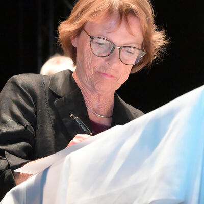 Bild vergr&ouml;&szlig;ern: 2022-08-25 Ehrenb�rgerin Gudrun Schulze
