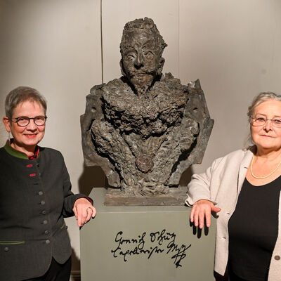 Bild vergr&ouml;&szlig;ern: 2022-11-06_B�ste_Heinrich_Sch�tz__Mathias_Marx