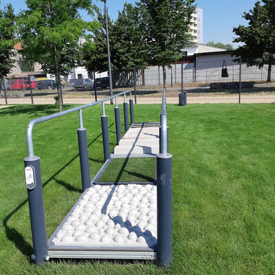 Bild vergr&ouml;&szlig;ern: Inklusionsspielplatz Neustadtpark Barfu�pfad
