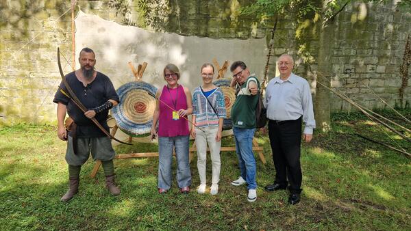 Bild vergr&ouml;&szlig;ern: St�dtepartner Kornwestheim Historischer Markt