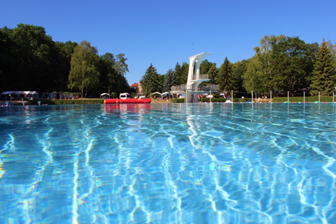 Freibad Wei&szlig;enfels_c-Sport- und Freizeitbetrieb Wei&szlig;enfels
