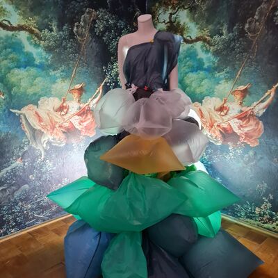 Bild vergr&ouml;&szlig;ern: 2023-06-14 Brautkleid Ausstellung Schuhe andersARTig_Isabell Aurin-Miltschus