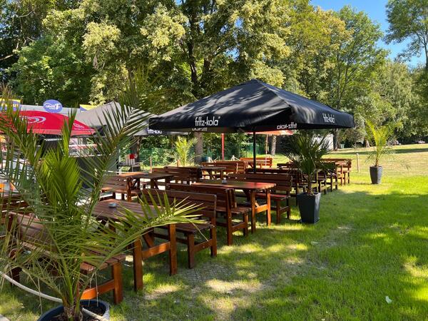 Bild vergr&ouml;&szlig;ern: Freibad Imbiss