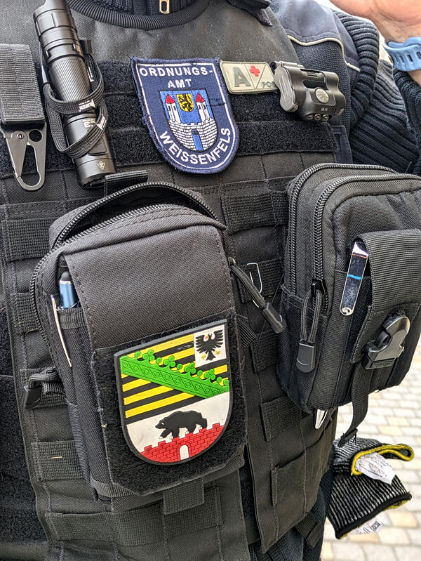 Bild vergr&ouml;&szlig;ern: Ordnungsamt Schutzweste