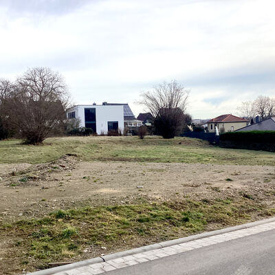 Bild vergr&ouml;&szlig;ern: Ro&szlig;bacher Stra&szlig;e 8_1