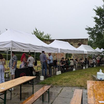 Bild vergr&ouml;&szlig;ern: Grillfest Br�ckenm�hle