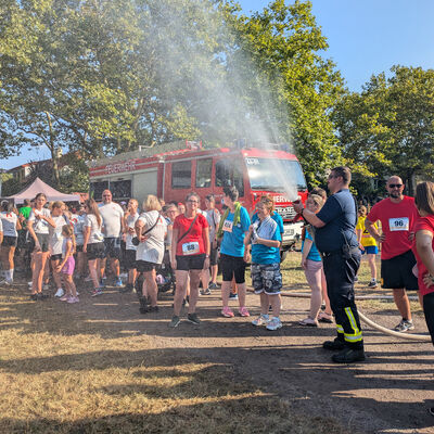 Bild vergr&ouml;&szlig;ern: Lauf gegen Gewalt Feuerwehr