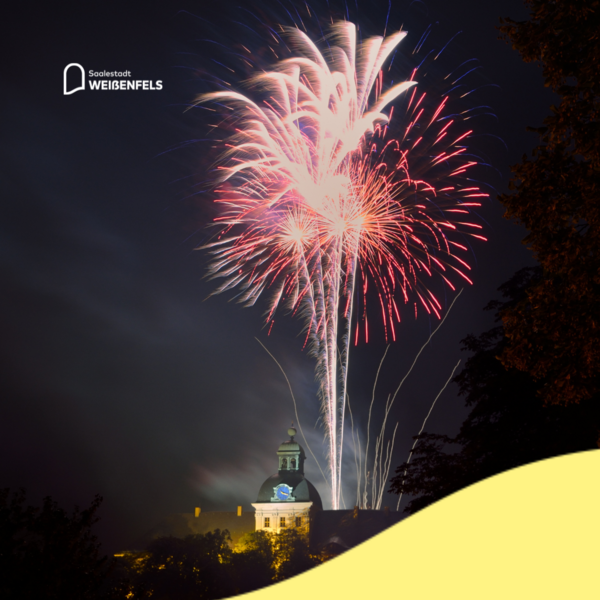 Schloss mit Feuerwerk