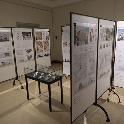Bild vergr&ouml;&szlig;ern: Bibliotheksneubau Ausstellung Architekturwettbewerb 1