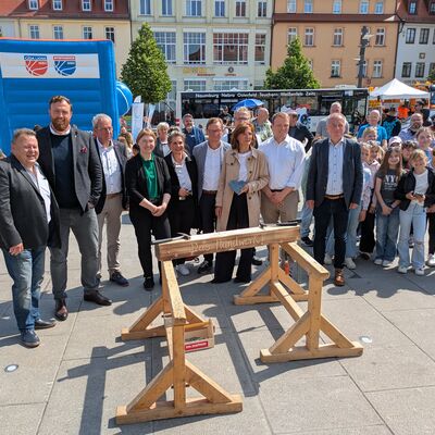 Bild vergr&ouml;&szlig;ern: Wei�enfelser Unternehmenstag Gruppenbild
