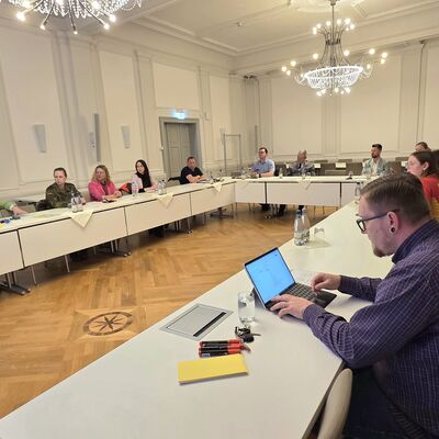 Bild vergr&ouml;&szlig;ern: Lauf gegen Gewalt Ideenschmiede