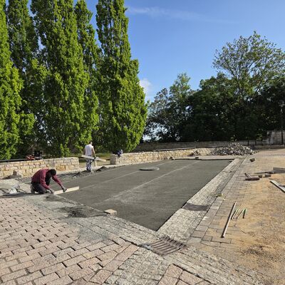 Bild vergr&ouml;&szlig;ern: L�schwasserzisterne