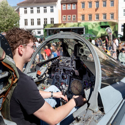 Bild vergr&ouml;&szlig;ern: Er�ffnung auf dem Marktplatz des Tag der Bundeswehr in Wei�enfels am 05.06.2026.