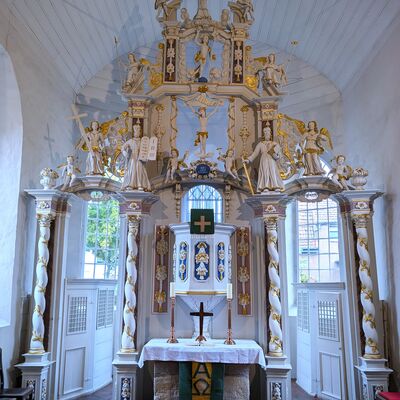 Bild vergr&ouml;&szlig;ern: Kirche Uichteritz