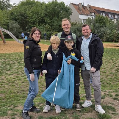 Bild vergr&ouml;&szlig;ern: Clean Up Day im Neustadtpark
