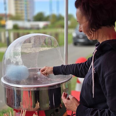Bild vergr&ouml;&szlig;ern: Neustadtfest Zuckerwatte