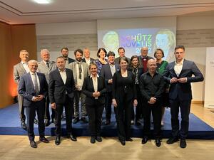 Bild vergr&ouml;&szlig;ern: Pr&auml;sentation Festjahr Sch&uuml;tz Novalis 22 in Berlin