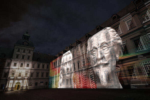 Klang-Licht-Instellation Schlossfassade