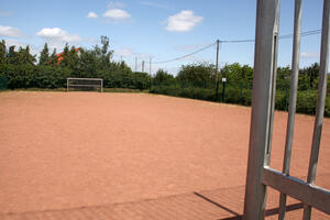 Bild vergrößern: Sportplatz Borau 3