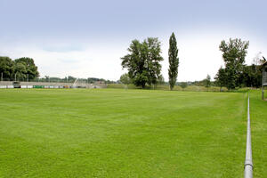 Bild vergrößern: Sportplatz Wengelsdorf 1